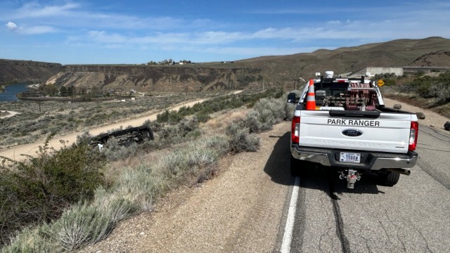 USACE crew acts fast aiding visitor in April rollover