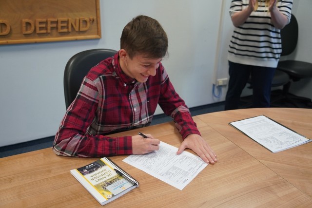 USAG Bavaria welcomes first electrician apprentice after one decade