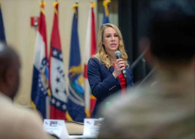Bliss TAP Expo guides Soldiers to civilian life
