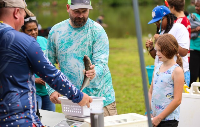 Nearly 1,000 participate in Fort Knox Kids Fishing Derby at Camp Carlson