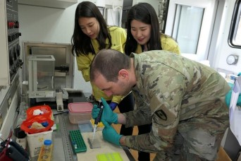 US Army mobile laboratory strengthens partnership with ROK laboratory team