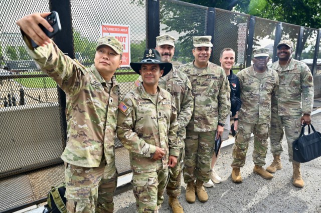 More than 800 National Guard members were activated in support of the 250th Army Birthday Festival and Parade. The Guard members, from the District of Columbia, Mississippi, West Virginia and Pennsylvania assisted various agencies and played a...