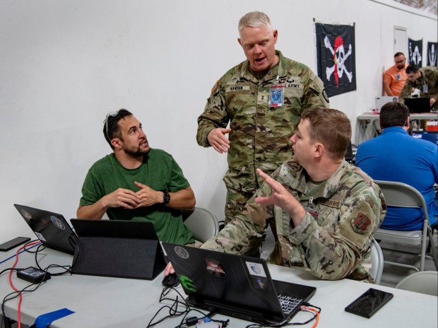Oregon Guardsmen sharpen skills and strengthen partnerships during Cyber Shield Exercise 2025