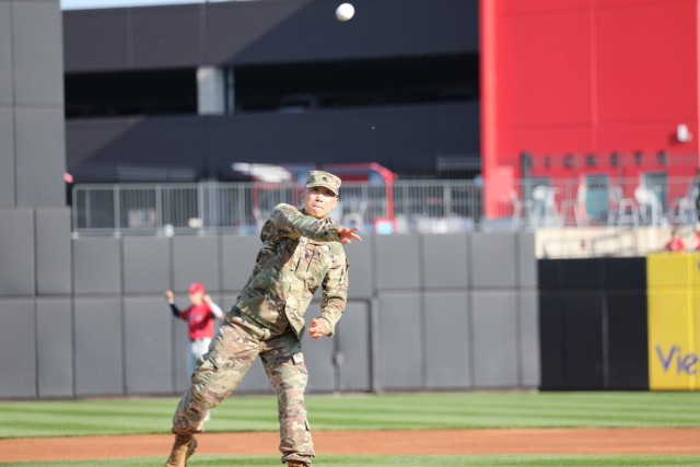 Chicago Dogs honor Army Reserve officer during the Army’s 250th Birthday
