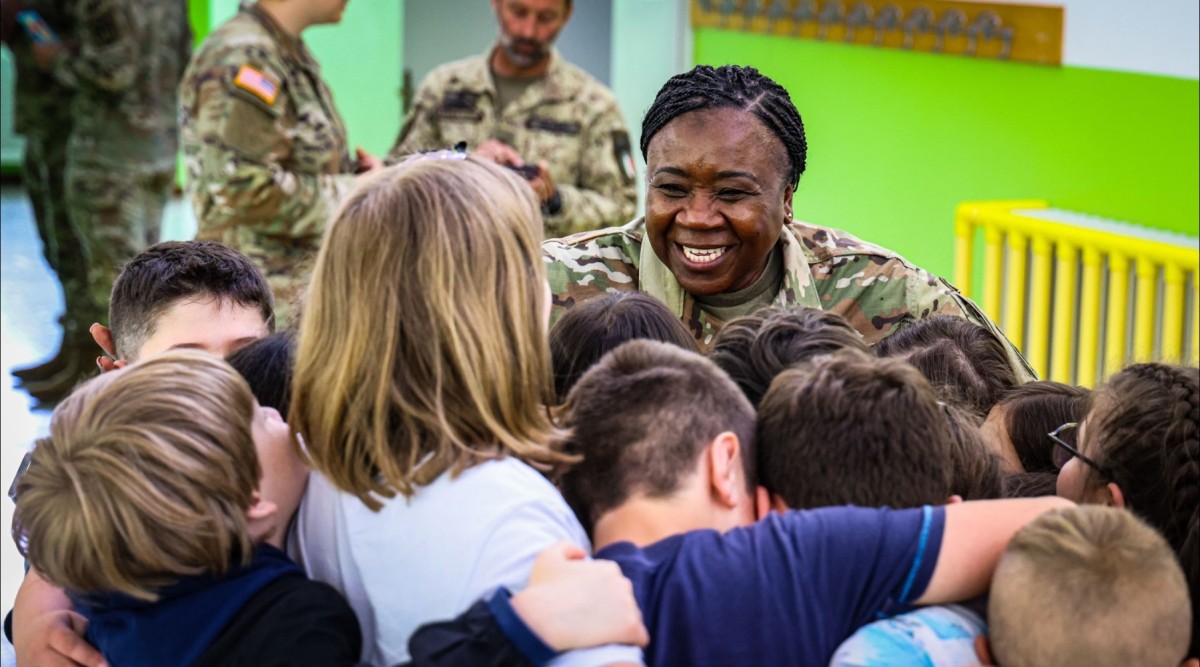 U.S Army Southern European Task Force, Africa Soldiers strengthen community relations with the community of Tonezza del Cimone