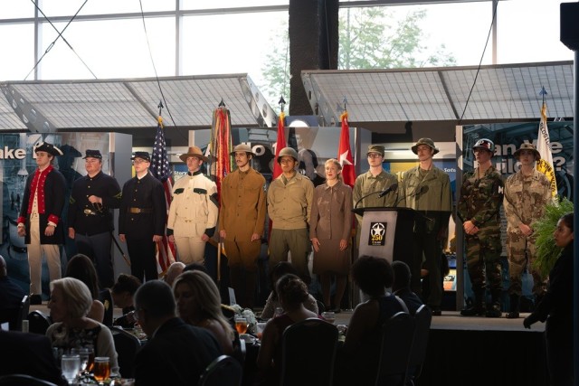 Part of the evening’s entertainment highlights the Army’s long history by showcasing how the Soldiers’ uniform has evolved over the past 250 years.