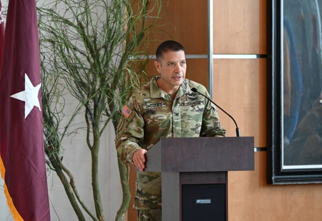 Carl R. Darnall Army Medical Center Welcomes New Commander in Change of Command Ceremony