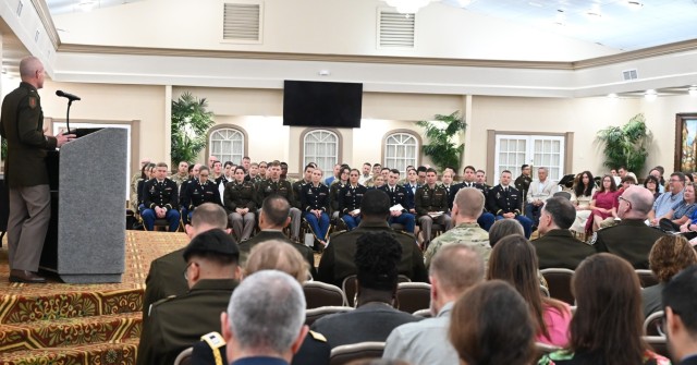 Graduation Ceremony Honors Future Leaders in Army Medicine