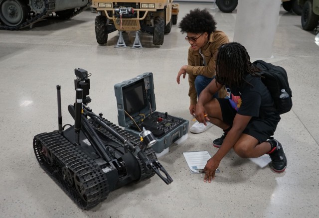 TIQAD hosts VSU STEAM L.I.T. students