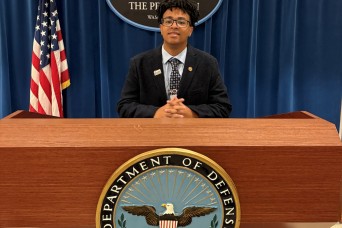 USAG Rheinland-Pfalz teen represents military youth at the Pentagon