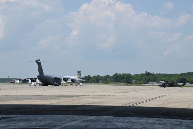 A C-17 Globemaster, provided by New York Air National Guard’s 105th Airlift Wing based at Stewart ANG Base, provides a training platform for the full-scale exercise.