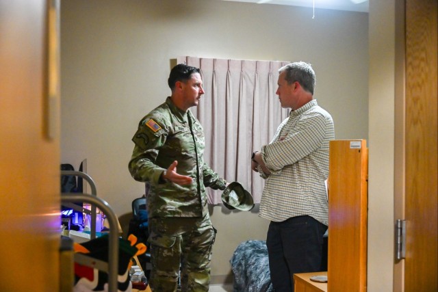 SECARMY Visits Fort Stewart