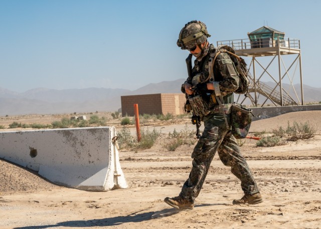 A Soldier from the Republic of Korea Army’s 136th Infantry Battalion returns from a successful air assault mission during NTC Rotation 23-09 at Fort Irwin. (Photo by SGT Alex Romey)