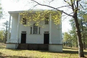 Old Church, New Memories: Families and Soldiers Gather at Fort Bragg for Special Reunion