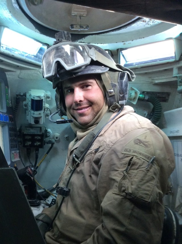 2018 03 19 Abrams Master Gunner Sits in M1A2 SEP V2