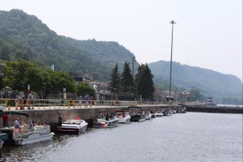 Corps of Engineers hosts Lock and Dam 4 open house