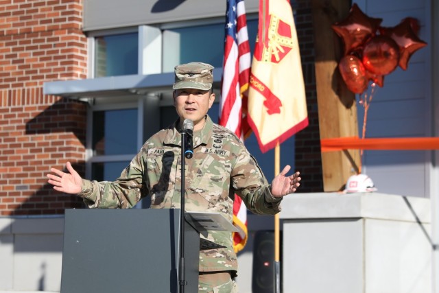 JBLM garrison commander changing command, retiring