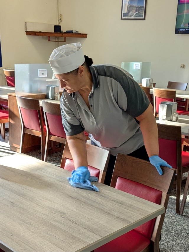 LRC Ansbach food service team brings ‘the shine’ to Wings of Victory Warrior Restaurant