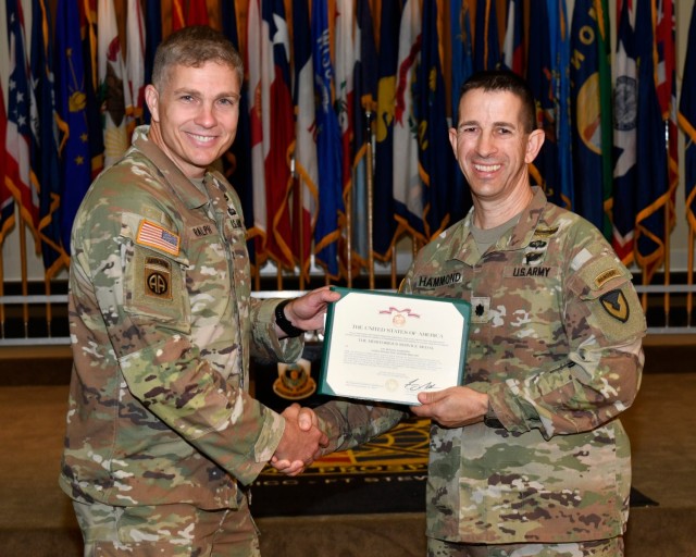 Fort Stewart&#39;s 904th Contracting Battalion hosts Change of Command