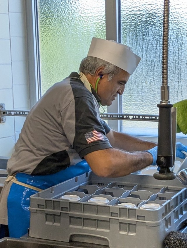 LRC Ansbach food service team brings ‘the shine’ to Wings of Victory Warrior Restaurant