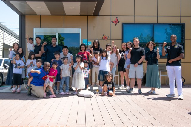 BOSS Soldiers make a difference in their community