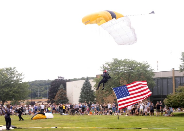 PICATINNY ARSENSAL, N.J. – The U.S. Military Academy at West Point's Parachute Team, known as the Black Knights, showcased their jump capabilities with a precision free-fall parachute demonstration to close out the Picatinny Arsenal’s 2025...