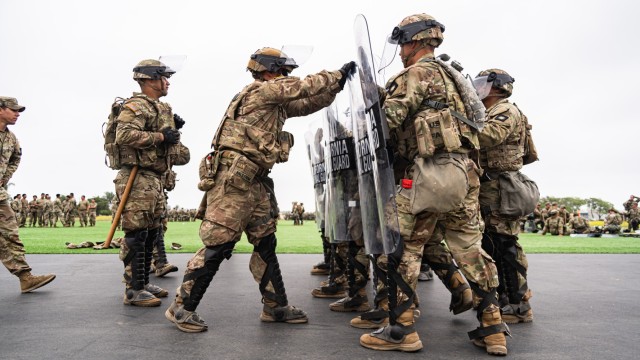 U.S. Army Soldiers, assigned to 79th Infantry Brigade Combat Team, 40th Infantry Division, California Army National Guard, conduct civil disturbance operations (CDO) training at Joint Forces Training Base in Los Alamitos, Calif., June 11, 2025....