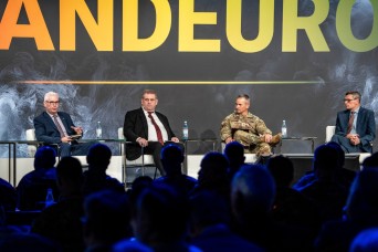 Warfare Experts Discuss Multi-Domain Operations at LANDEURO