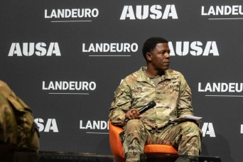 Leaders highlight multinational innovation and integration at LANDEURO