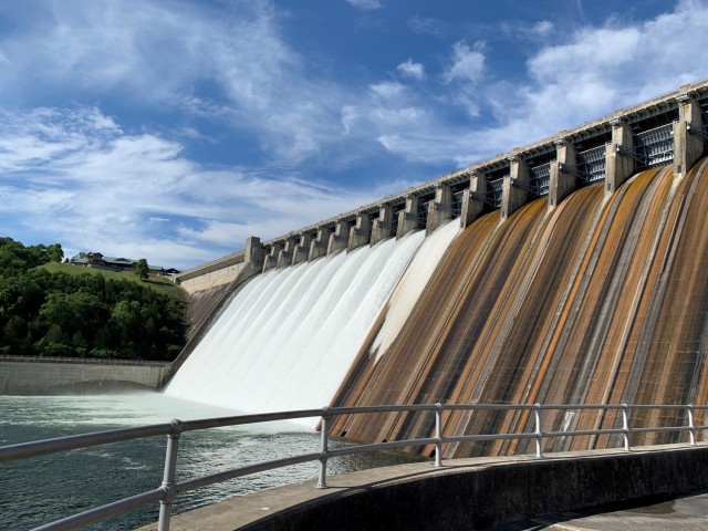 Bull Shoals Spillway operations