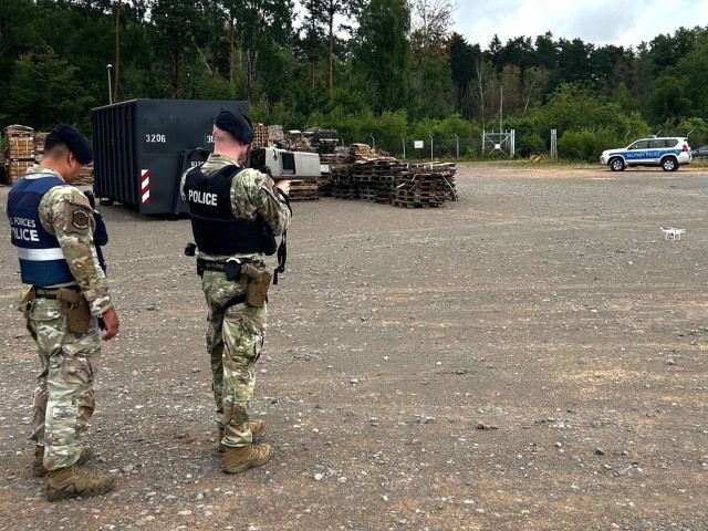 USAG Rheinland-Pfalz partners with Polizei, Air Force to test UAS response readiness