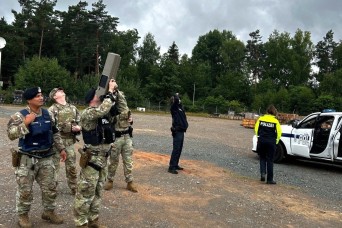 USAG Rheinland-Pfalz partners with Polizei, Air Force to test UAS response readiness