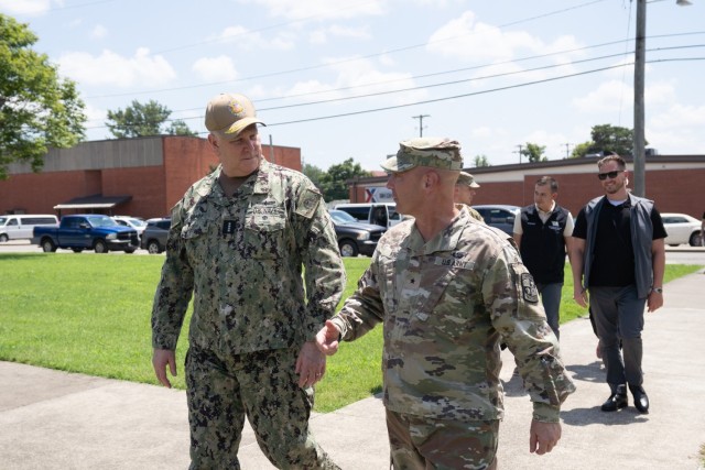Joint Chiefs of Staff Vice Chair visits with Fort Knox leaders