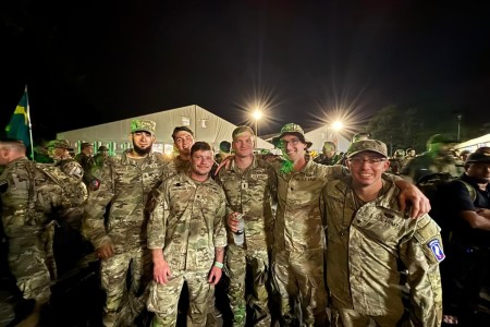 【希少】The Military Balance 2024 世界の軍事バランス The Military Balance 2024 spotlights an era of global insecurity