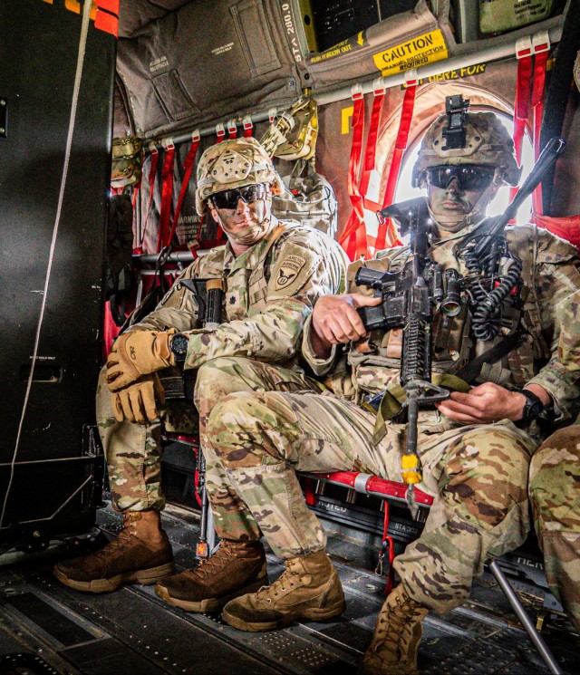 2-377th Parachute Field Artillery Regiment Executes Air Assault Gun Raid in Alaska