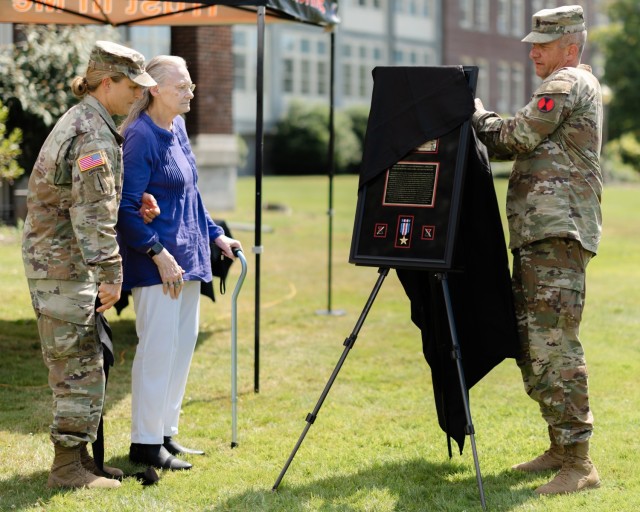 7th ID Korean War hero honored with JBLM building dedication