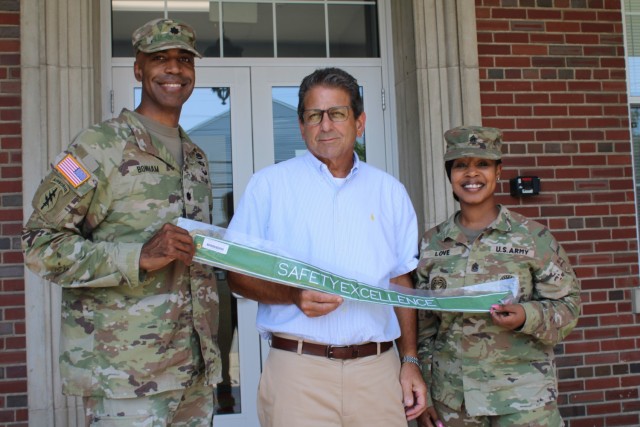 PICATINNY ARSENAL, N.J. – U.S. Army Garrison Picatinny Arsenal officials received the Army Safety Excellence Streamer for the fifth consecutive year on Tuesday, highlighting the unit’s unwavering dedication to the safety and well-being of its...
