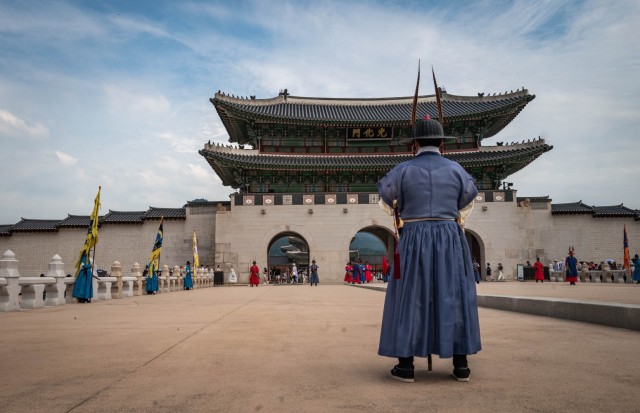 Royal Guards perform a change at Gyeongbokgung Palace in Seoul, Korea, July 31, 2025. U.S. Army Soldiers serving at Camp Casey traveled to Seoul on a trip hosted by Gyeonggi-Do province as part of an effort to welcome service-members who have...