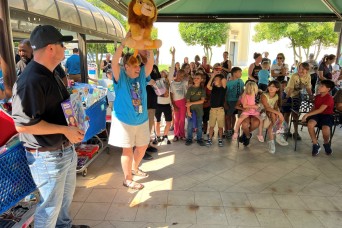 Vicenza Library honors summer reading champions with ceremony and prizes