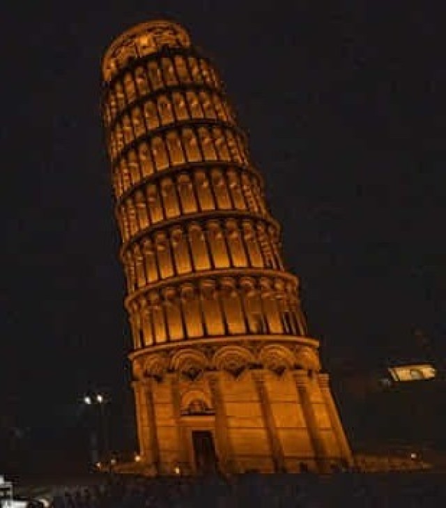 Pisa Leaning Tower at night