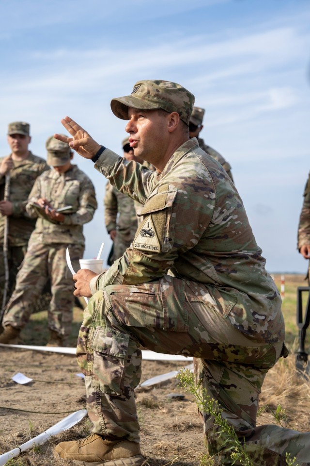 1st Armored Division sustainment Soldiers coordinate logistics for convoy protection