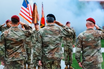 11th Airborne Division Welcomes New Commanding General
