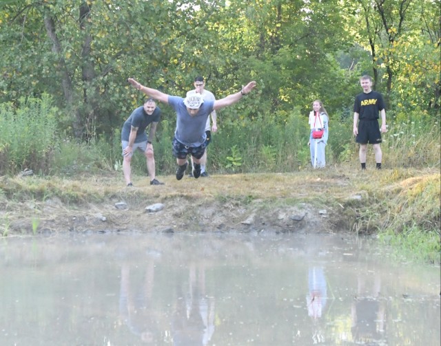 Fort Drum community members tackle Mountain Mudder