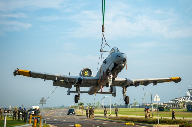 A-10 Thunderbolt II Traffic Circle Installation