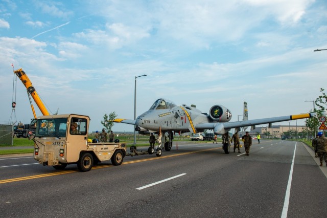 A-10 Thunderbolt II Traffic Circle Installation