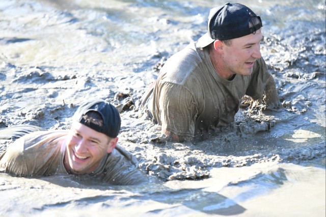 Fort Drum community members tackle Mountain Mudder