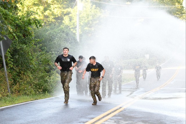 Fort Drum community members tackle Mountain Mudder