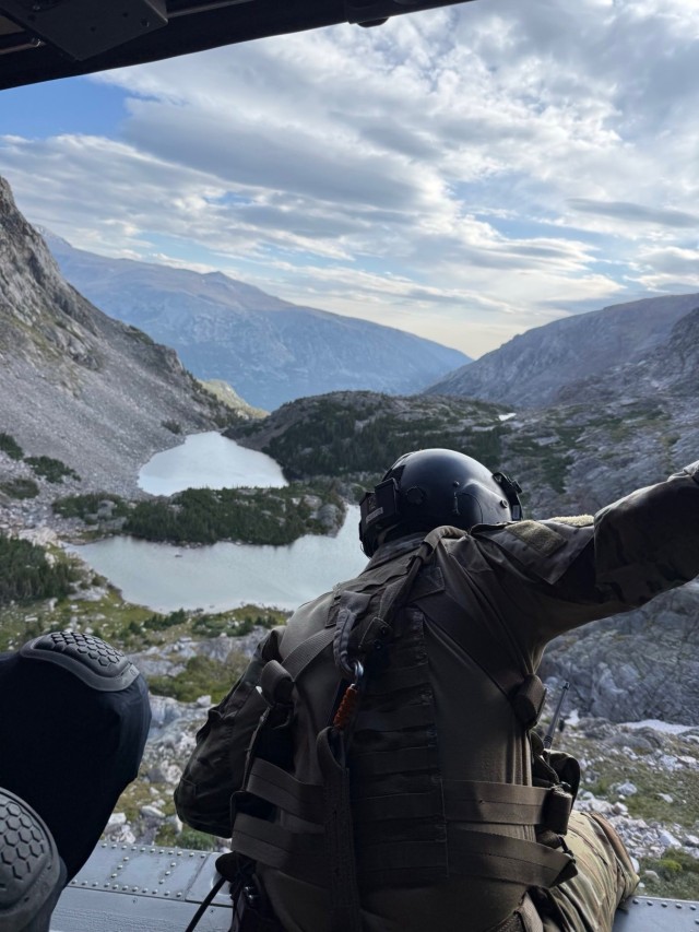 A HH60M Black Hawk medical evacuation helicopter of the Montana Army National Guard’s 1-189th General Support Aviation Battalion rescues three hikers from the Princess Lake area of the Absaroka-Beartooth Wilderness on Aug 17, 2025.