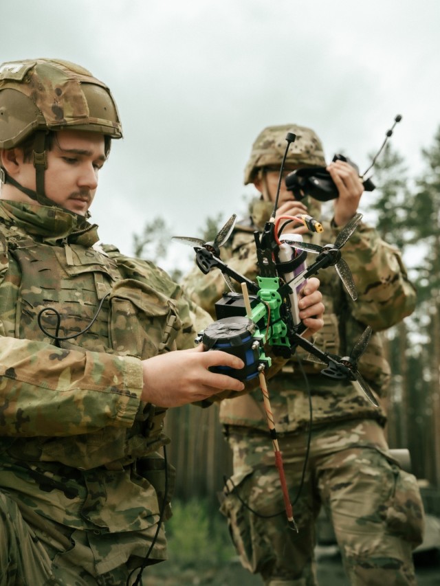 173rd Airborne Brigade Test FPV Drones During Swift Response 2025