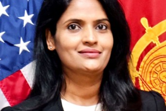 SDDC employee receives Dellamonica Award for excellence in transportation operations